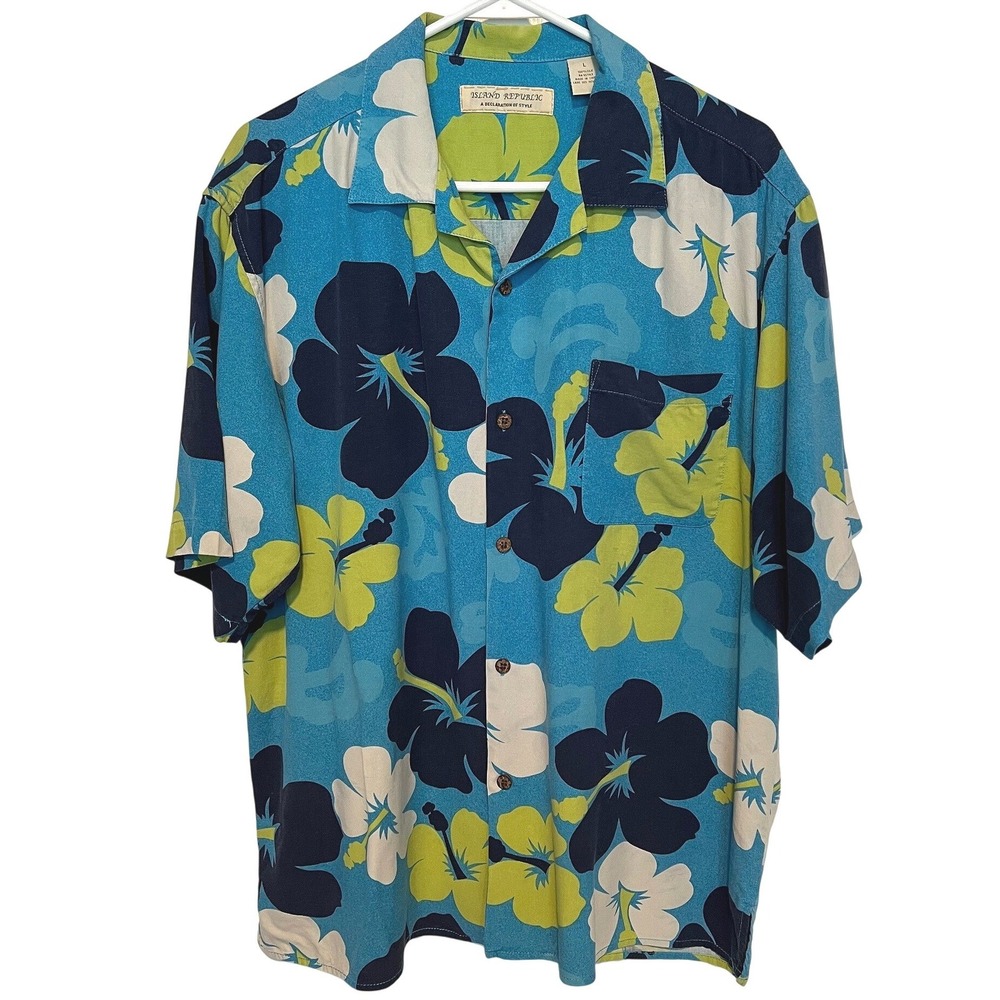 Island Republic Men's L Camp Shirt Blue 100% Silk Hibiscus Floral Tropical Aloha